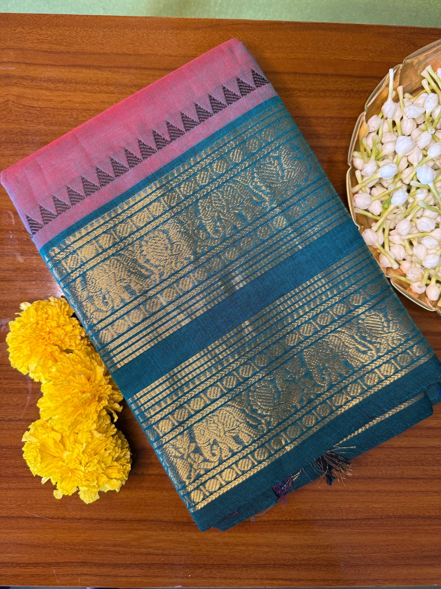 Parambariyam KC 014 - Kanchi Pure Cotton Saree