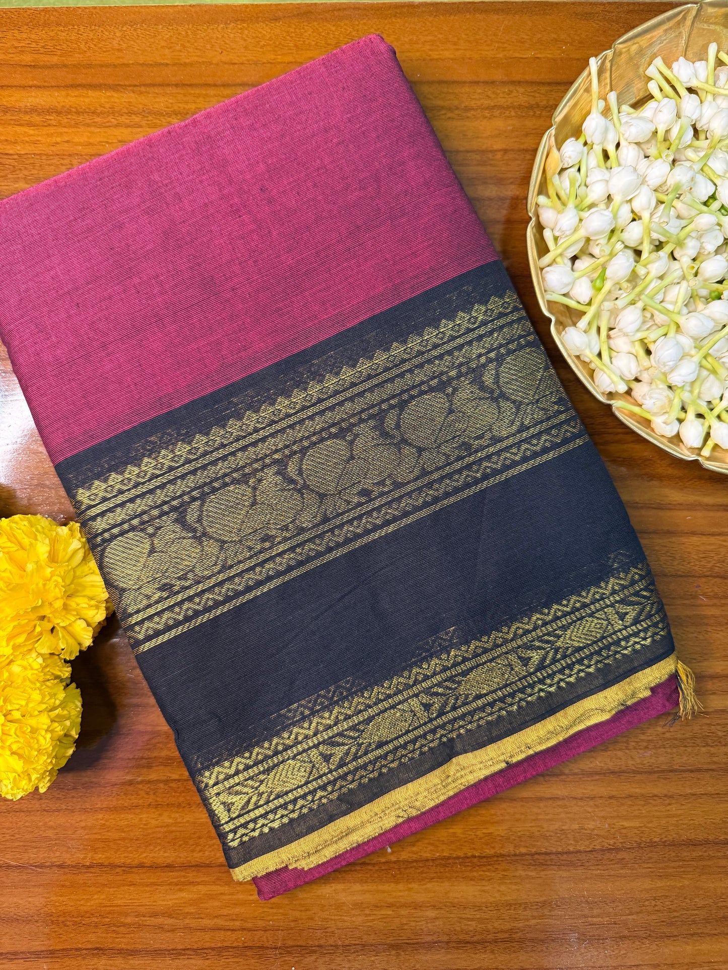 Parambariyam KC 006 - Kanchi Pure Cotton Saree